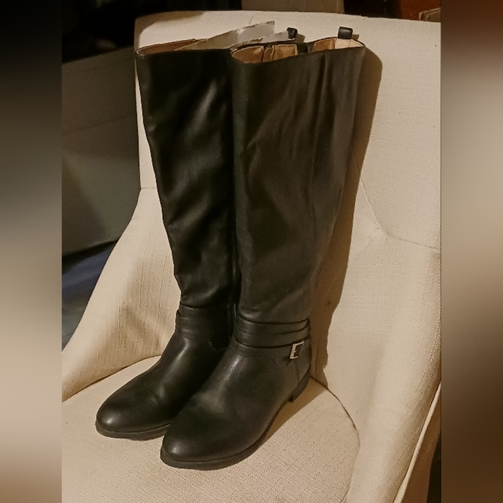 XWC size 9 boots from Kohls
